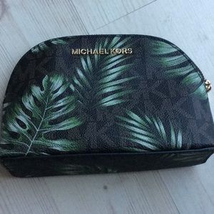 Michael Kors Travel Pouch (Large)